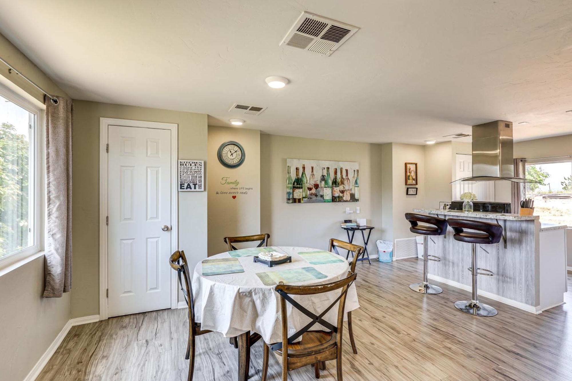 Escondido Vineyard Estate Walk To Wineries!ヴィラ エクステリア 写真